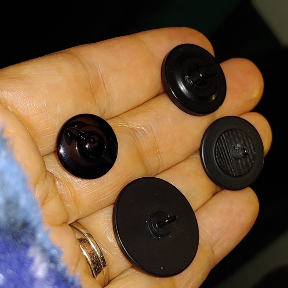 Authentic Chanel Buttons - Picture 7 of 12